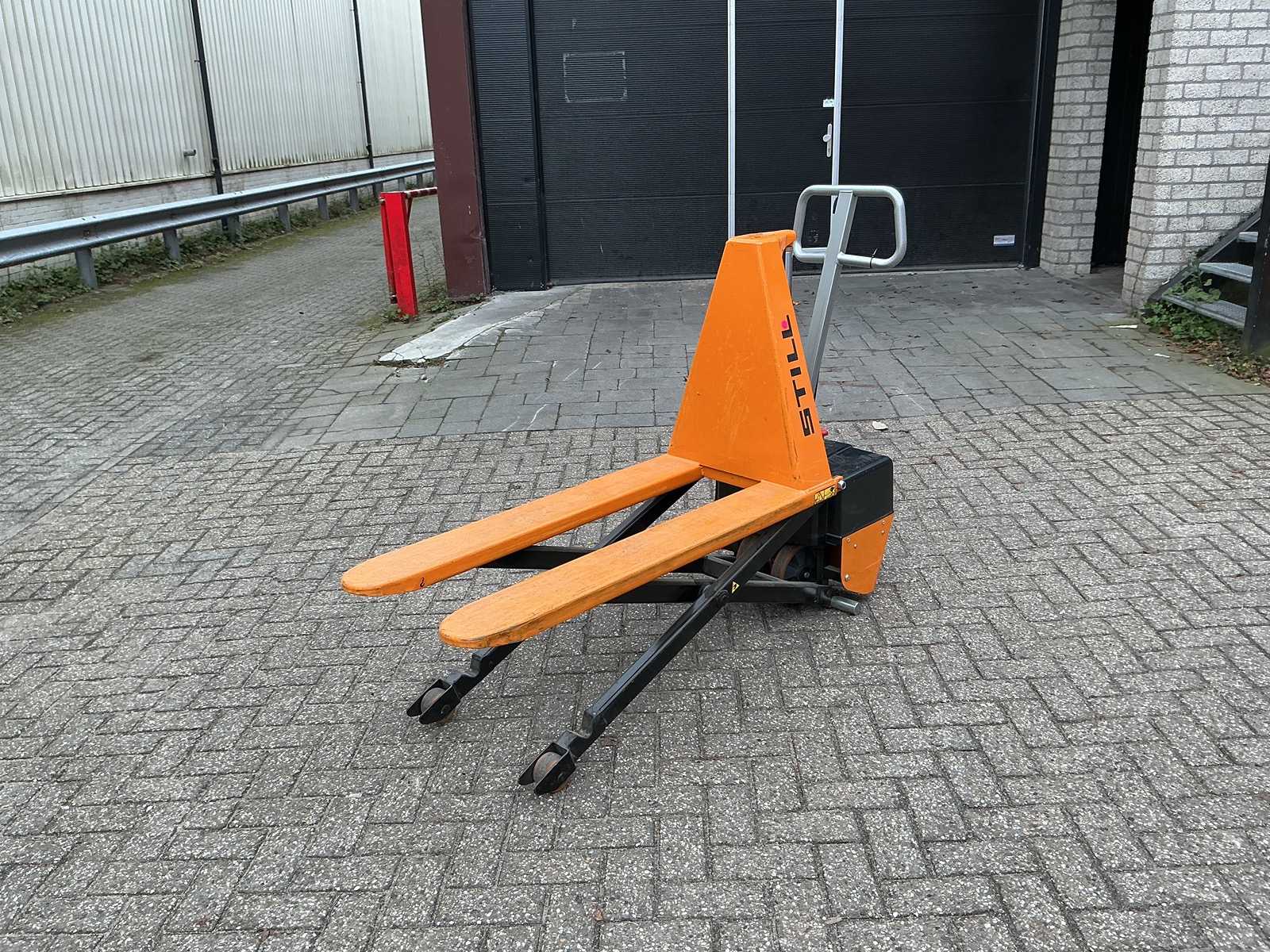 STILL – HPT 10 XE – Electric Pallet Trucks – 2023