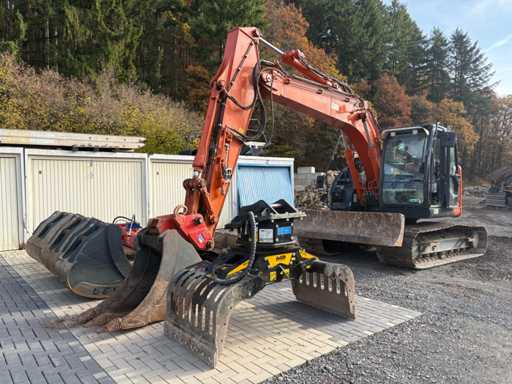 Hitachi ZX135US (2021) – Rupsgraafmachine met enorm accessoirepakket