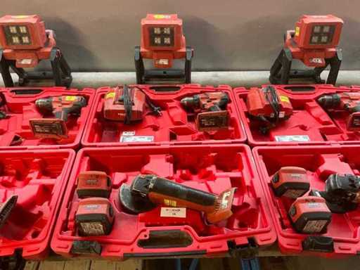 Set de unelte fără fir Hilti b.u.: polizator unghiular, burghiu și lumină de construcții în caz