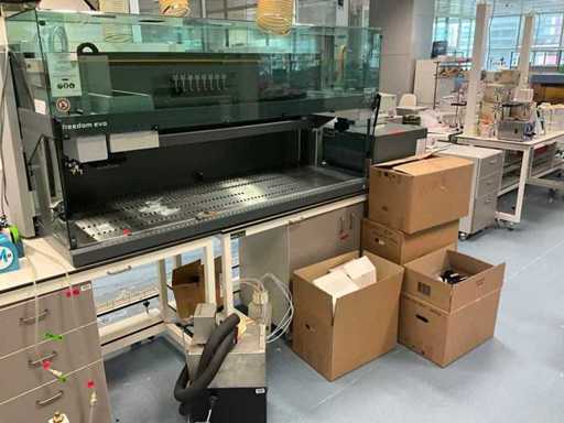 TECAN Freedom Evo 200 Robot per la Gestione dei Liquidi