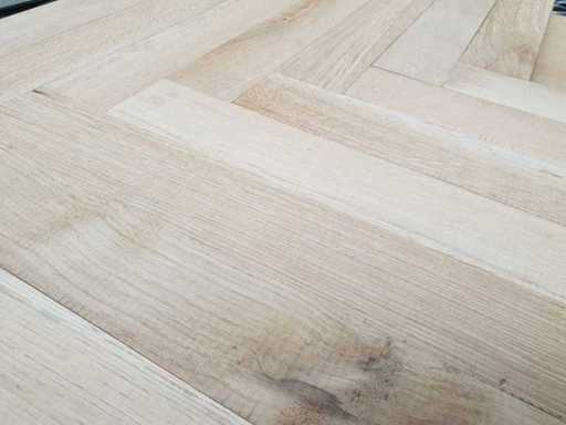 68,04 m² Massief eiken visgraatparket 16mm