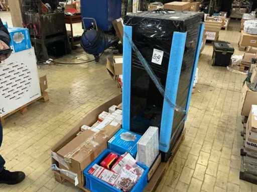 Lagerbestand an Zubehör, Ersatzteilen und Lagerbeständen