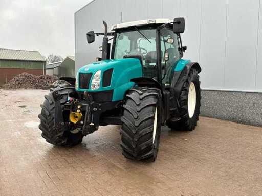 2007 new holland TS135A Plus Vierwielaangedreven landbouwtractor
