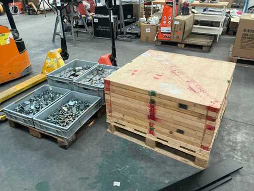 Podiumvloer (11x) + voeten en klemmen