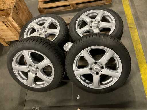 Firestone Winterhawk 3 Winterreifen mit Aluminiumfelge (4x)