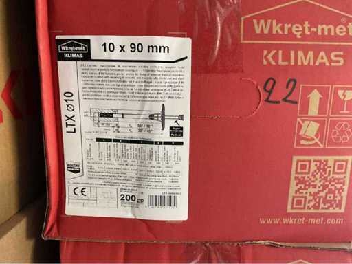 2 x kartonowe korki izolacyjne o wymiarze 9 cm z gwoździem PVC