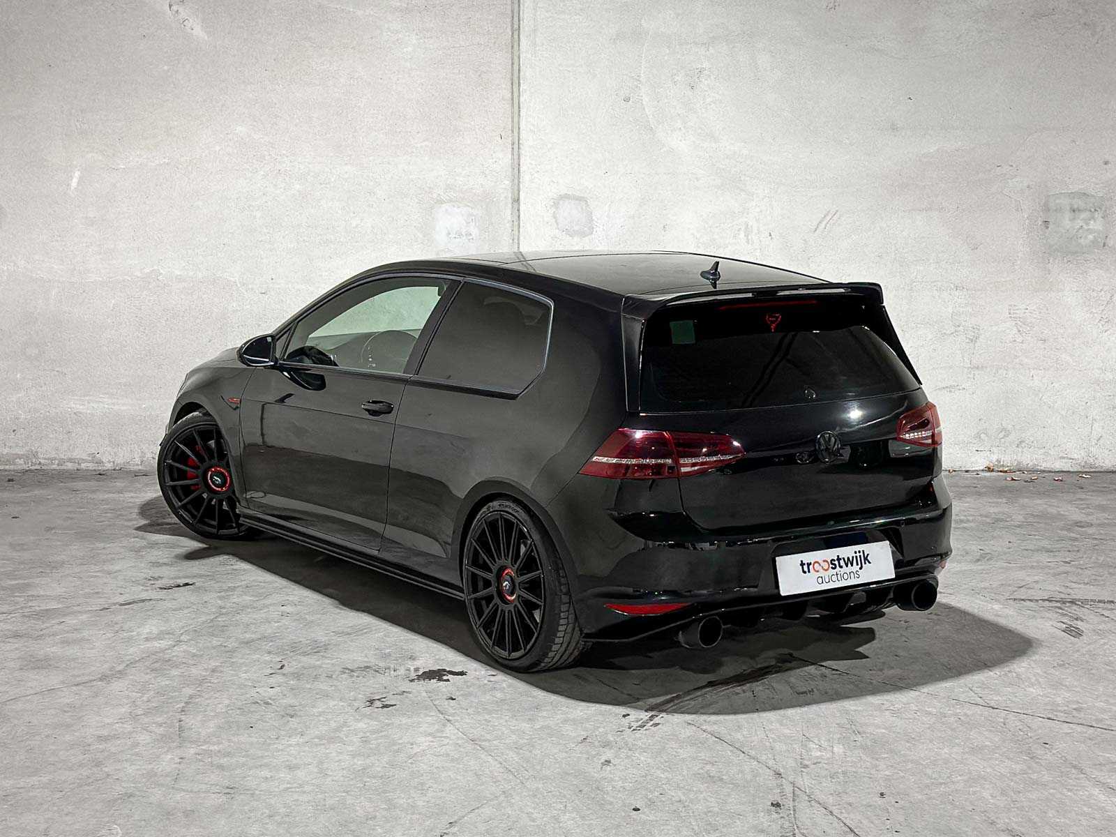 Volkswagen Golf GTI Performance (VII / MK7 / Golf 7) 396pk 2014