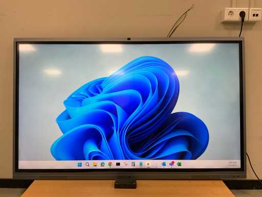 MaxHub (S65FD) 65", Core™ i7-8700, 16 GB RAM, BEZ DYSKU TWARDEGO, NVIDIA GeForce GTX 1050 Ti 4 GB Interaktywny inteligentny monitor panelowy