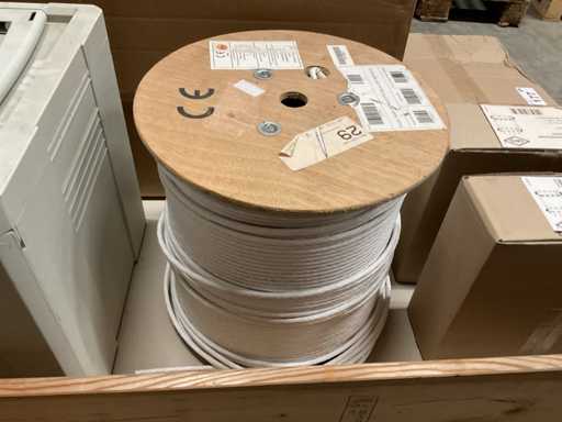 Bobine Excel 550Mhz LSOH á env. 450m câble réseau CAT6A