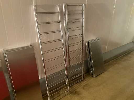 Rack en acier inoxydable démonté