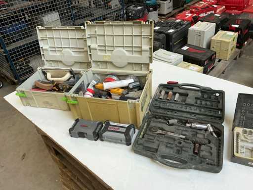 Tool case with content (3x)