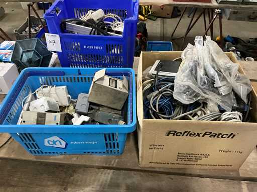 Batch of switchgear/wire