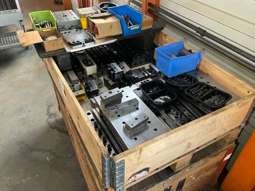 Hemo paal klemmateriaal voor T-gleuven en roosterplaten