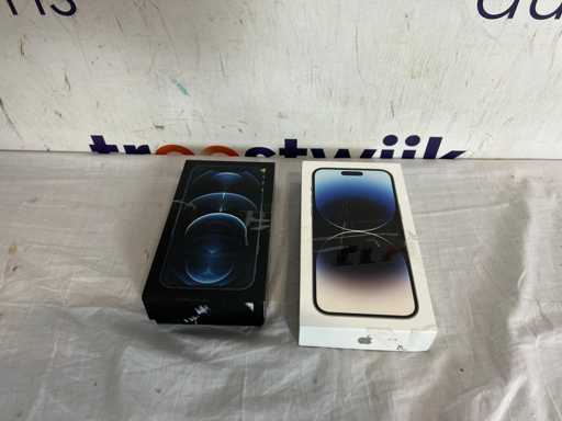 iPhone 12 Pro | iPhone 14 Pro Max