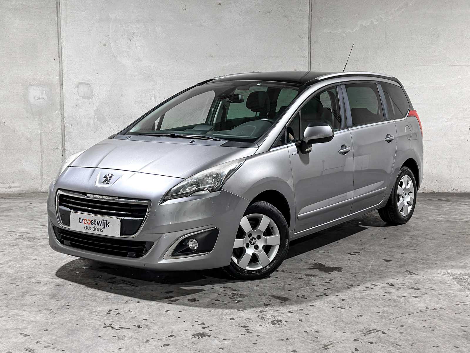 Peugeot 5008 1.2 PureTech Style 5p. 131hp 2015, GL-399-V
