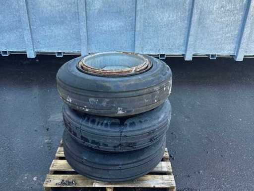 Michelin – Landwirtschaftsreifen Air 26x6.6 mit 6-Loch Felge (3x)