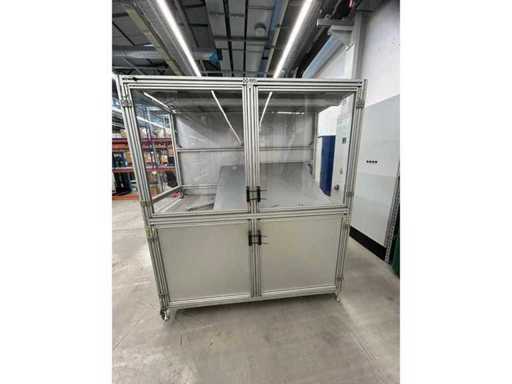 Industrie-Schutzkabine / Maschinen-Einhausung aus Alu-Profilsystem