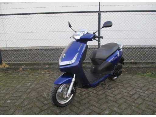 PEUGEOT NEW CITY   SNORSCOOTER  