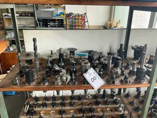 Assortiment van verschillende freesgereedschappen/houders SK40