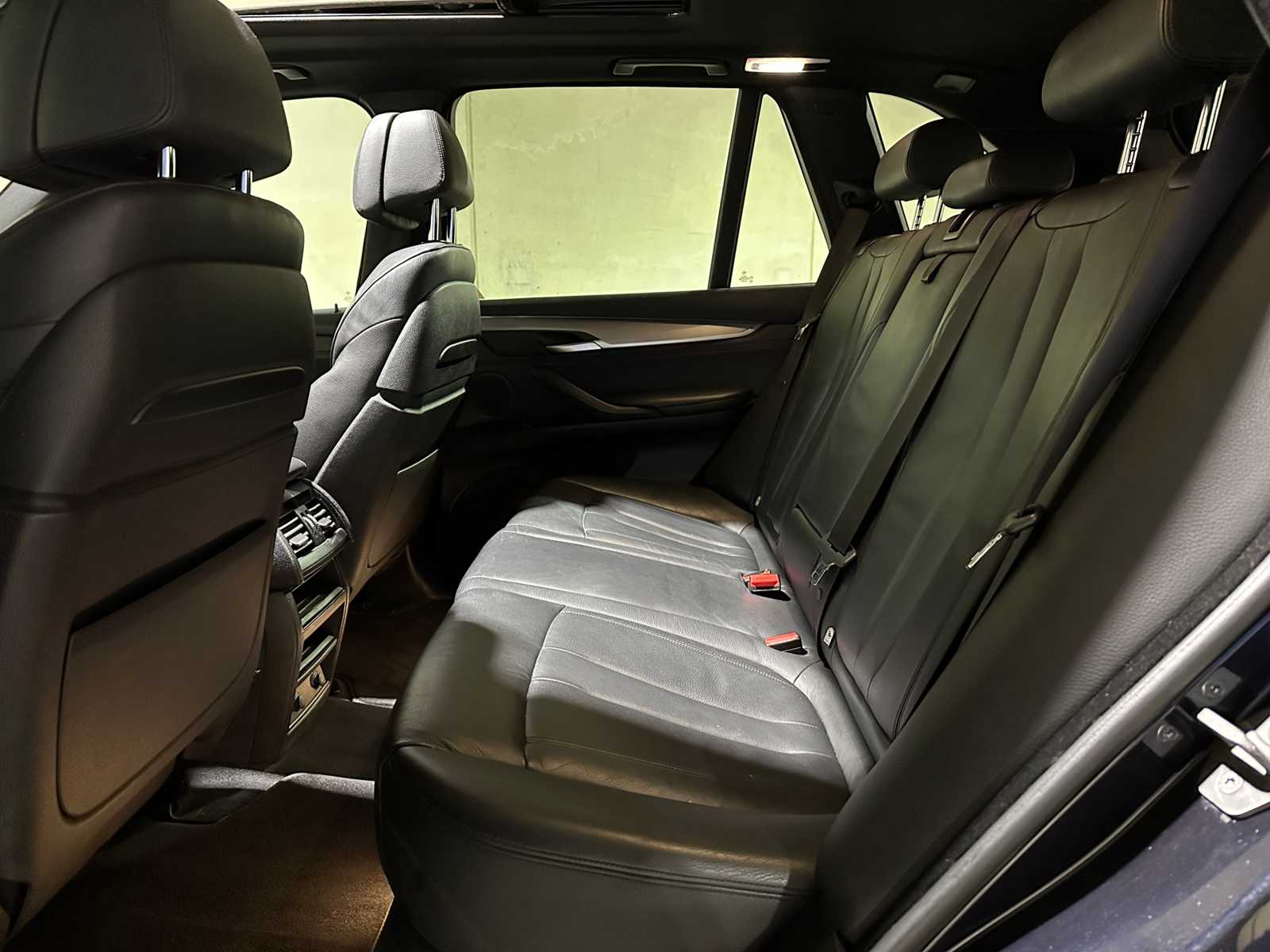 BMW X5 xDrive30d High Executive M-Sport 258hp 2014, 8-THZ-86
