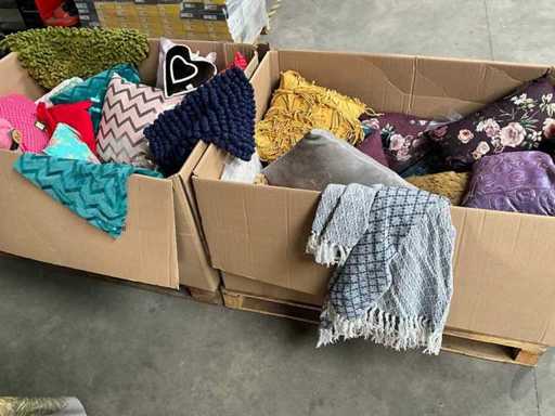 PALLETDEAL vari cuscini e coperture decorativi in lino e altro
