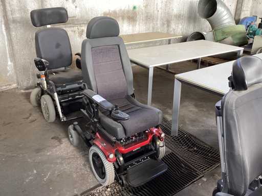 KARMA LEON Electric Wheelchair