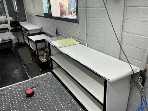 Werkplaatsmeubilair (6x)