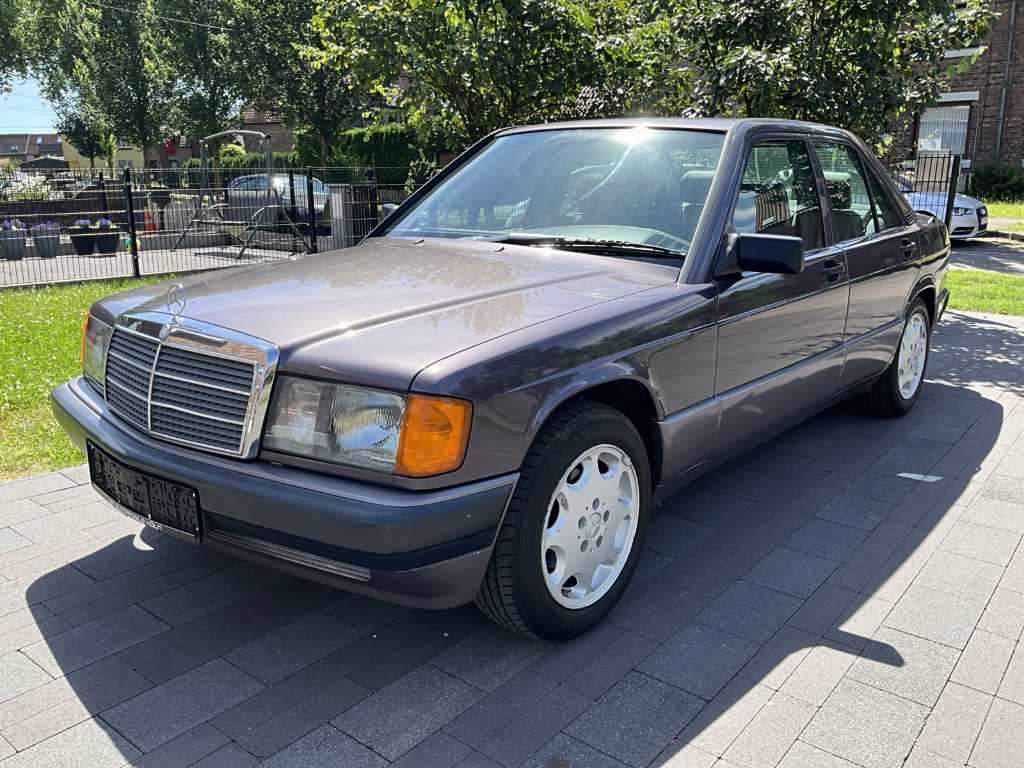 1991 Mercedes-Benz 190E