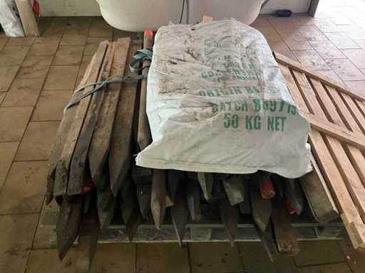 Garden posts