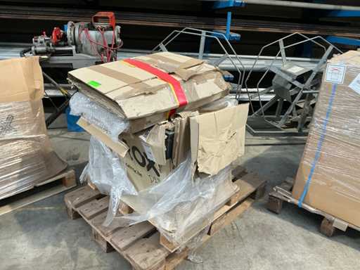 Cairox Beaucoup de grilles extérieures