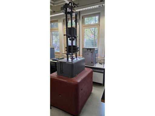 Amsler - 421 / 281 - 1967 - Testmachines