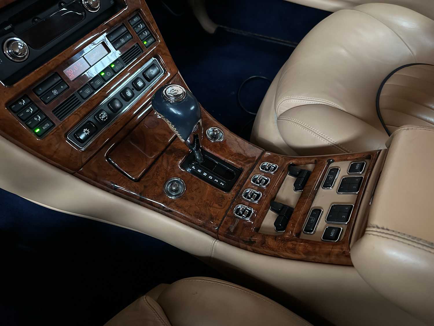 Bentley Arnage 6.8 V8 Red Label 405PK 2001 (Origineel-NL), 31-GN-KD