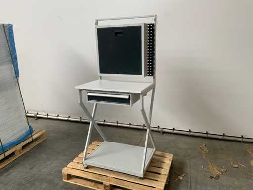 Laboratorio di Armadietti per Computer Povag