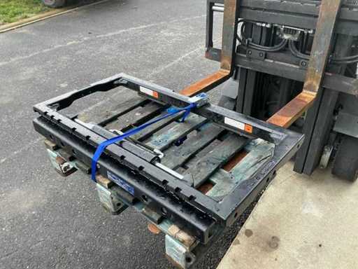 2025 New FEM 3 Cascade Side shift65F Forklift Accessories