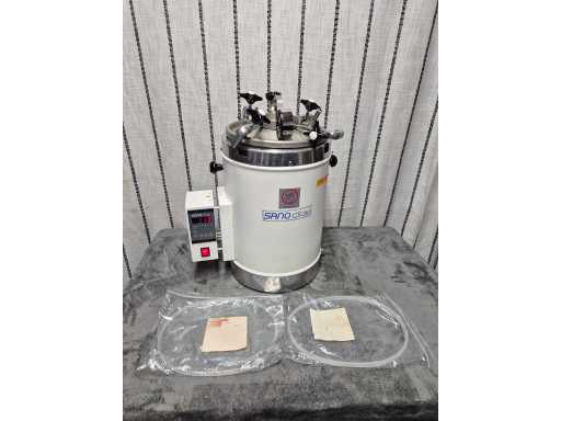 ADOLF LOUP - Autoclave Sanoclav tipo LaM-3-20-MCS-J - Autoclave - 2018