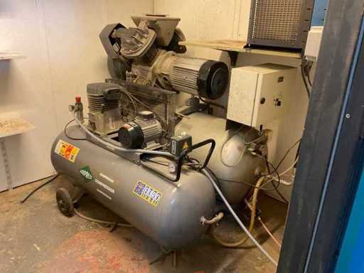 Sprężarka powietrzna Airpress & Atlas Copco, sprzężona (2x)