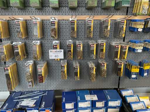 1 Charge Befestigungselemente