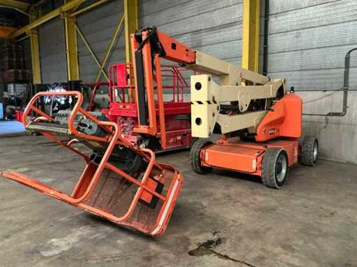 2017 JLG M450AJ Articulated Boom Lift (76014-1)