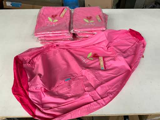 Rodzaj! Dziewczyny z puf? bez wy?ció?ki (21x)