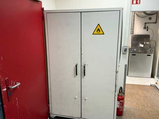 Armoire pour marchandises dangereuses