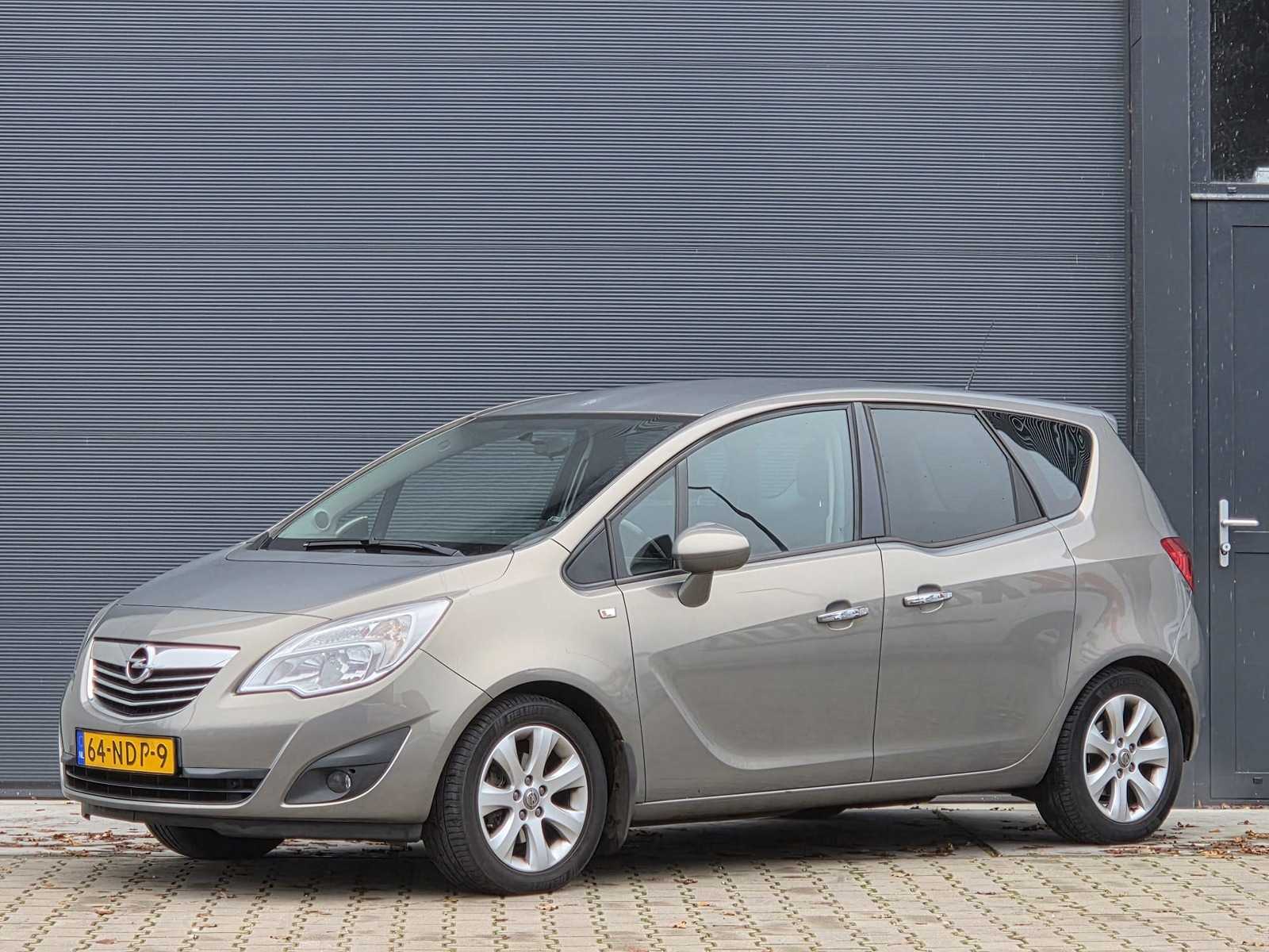 Opel – 2010 – Meriva – 1.4 Turbo Cosmo – 64-NDP-9