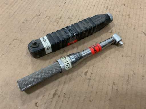 Différentes clés dynamométriques (2x)