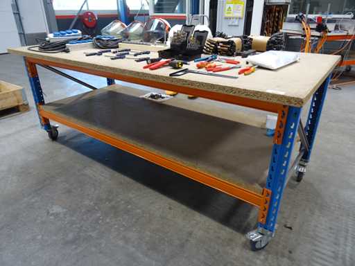 Série d’outils manuels et d’accessoires