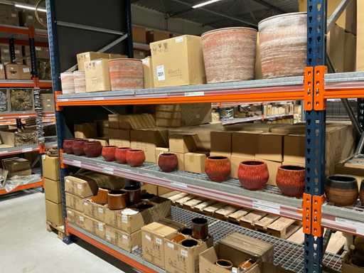 Lotto di vasi e pentole in ceramica e terracotta