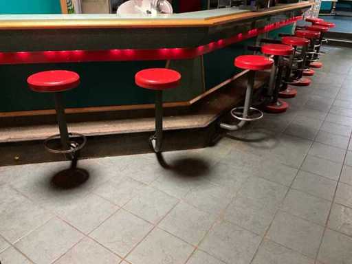 Bar stools (17x)