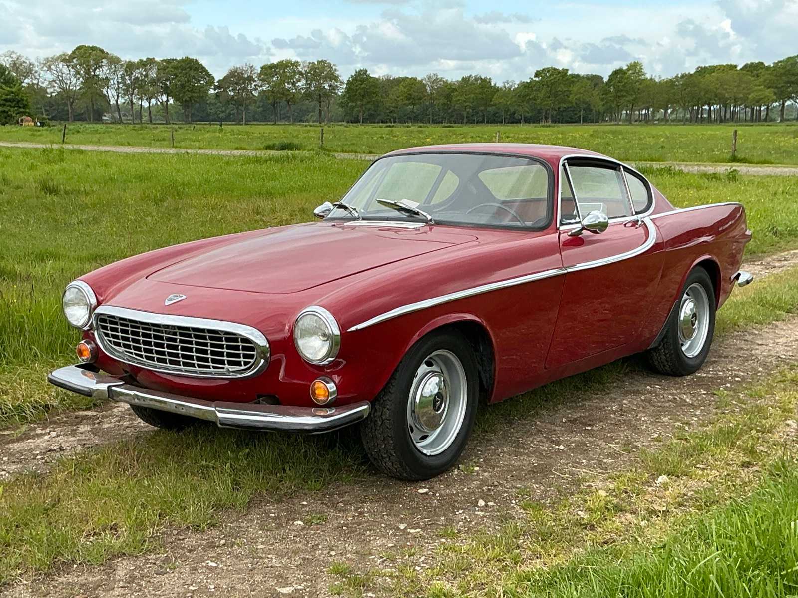 Volvo P1800S Classic Car