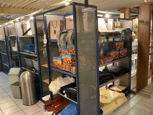 Store shelves (4x)