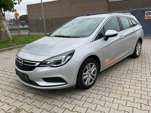 Opel Astra Tourer Samochód osobowy