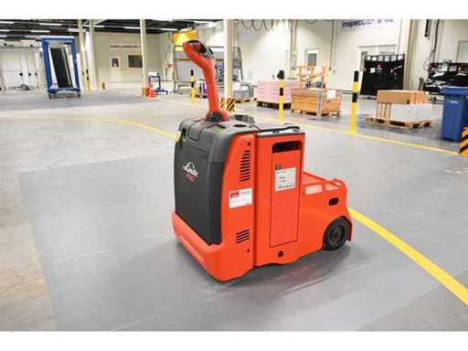 2011 Linde - P50 - Electric tow tractor