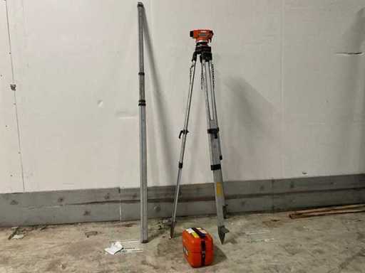 Instrument / Luneta de nivel Wild NK1 cu tijă de măsură